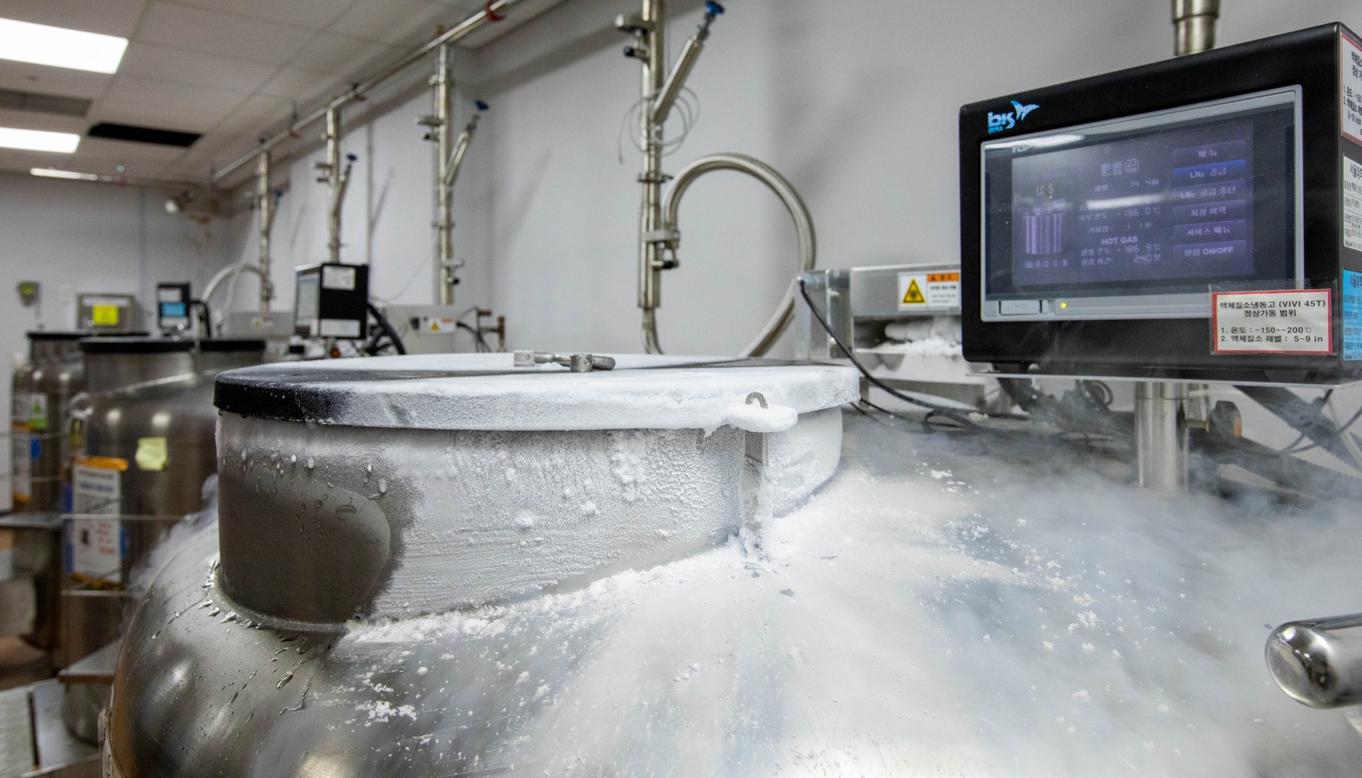 Tissue & Serum Bank - liquid-nitrogen cryogenic storage tanks and monitoring system